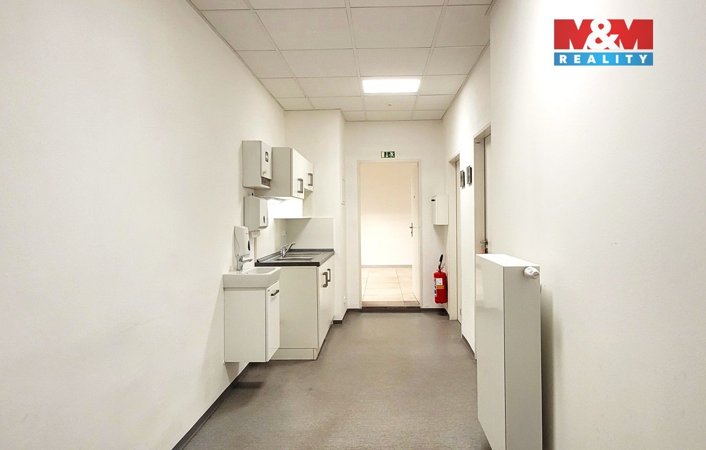 Pronájem komerčního prostoru 180 m² - foto 11