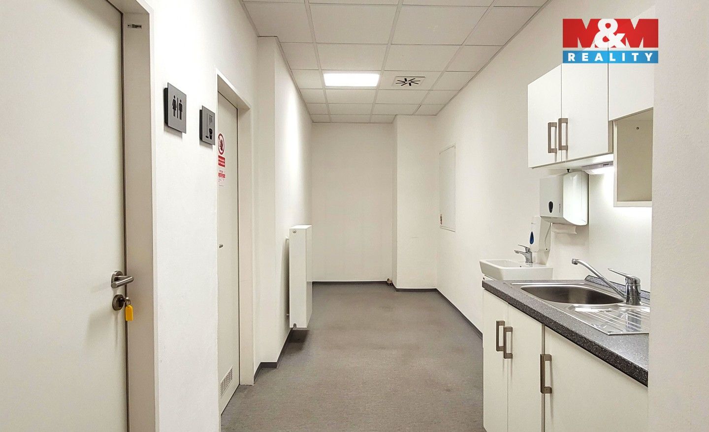 Pronájem komerčního prostoru 180 m² - foto 9