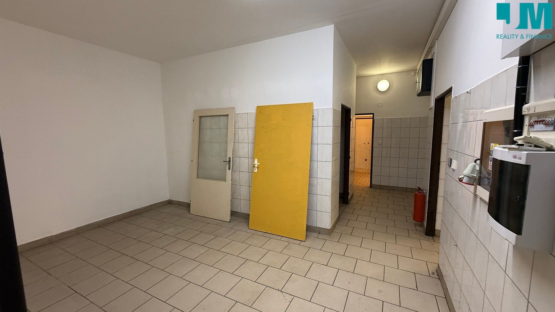 Pronájem komerčního prostoru 188 m² - foto 6