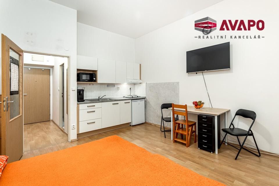 Pronájem bytu 1+kk 25 m² - foto 1