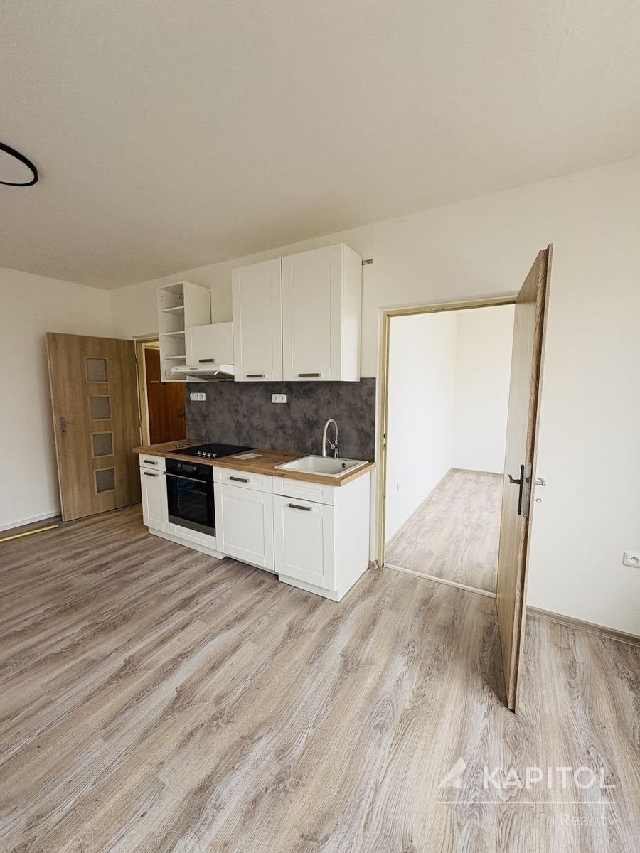 Pronájem bytu 3+kk 57 m² - foto 6