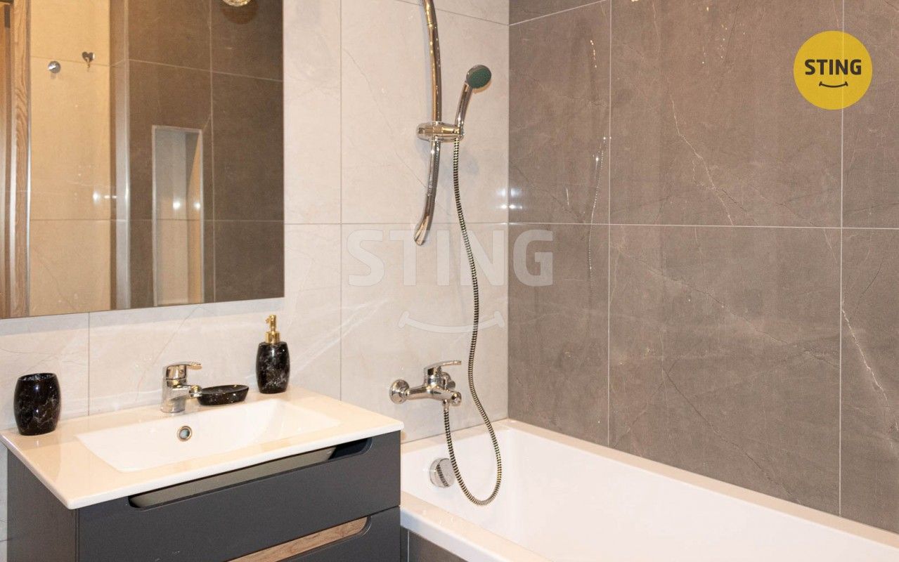 Pronájem bytu 3+kk 57 m² - foto 8