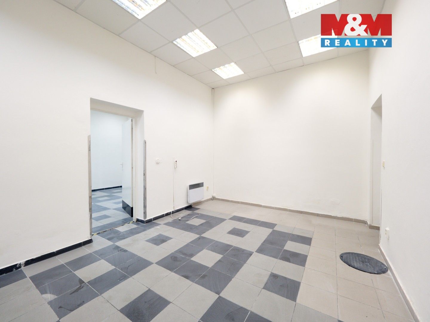 Prodej komerčního prostoru 144 m² - foto 11