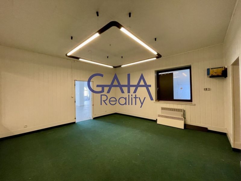 Pronájem komerčního prostoru 213 m² - foto 8