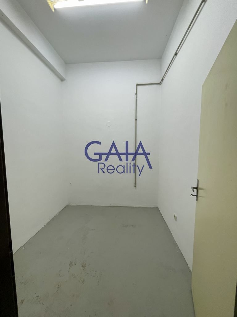 Pronájem komerčního prostoru 213 m² - foto 9
