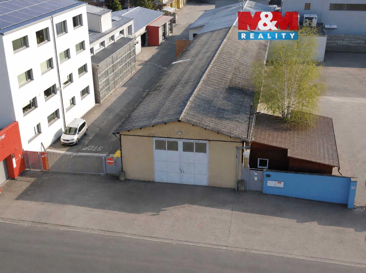 Prodej komerčního prostoru 122 m² - foto 1