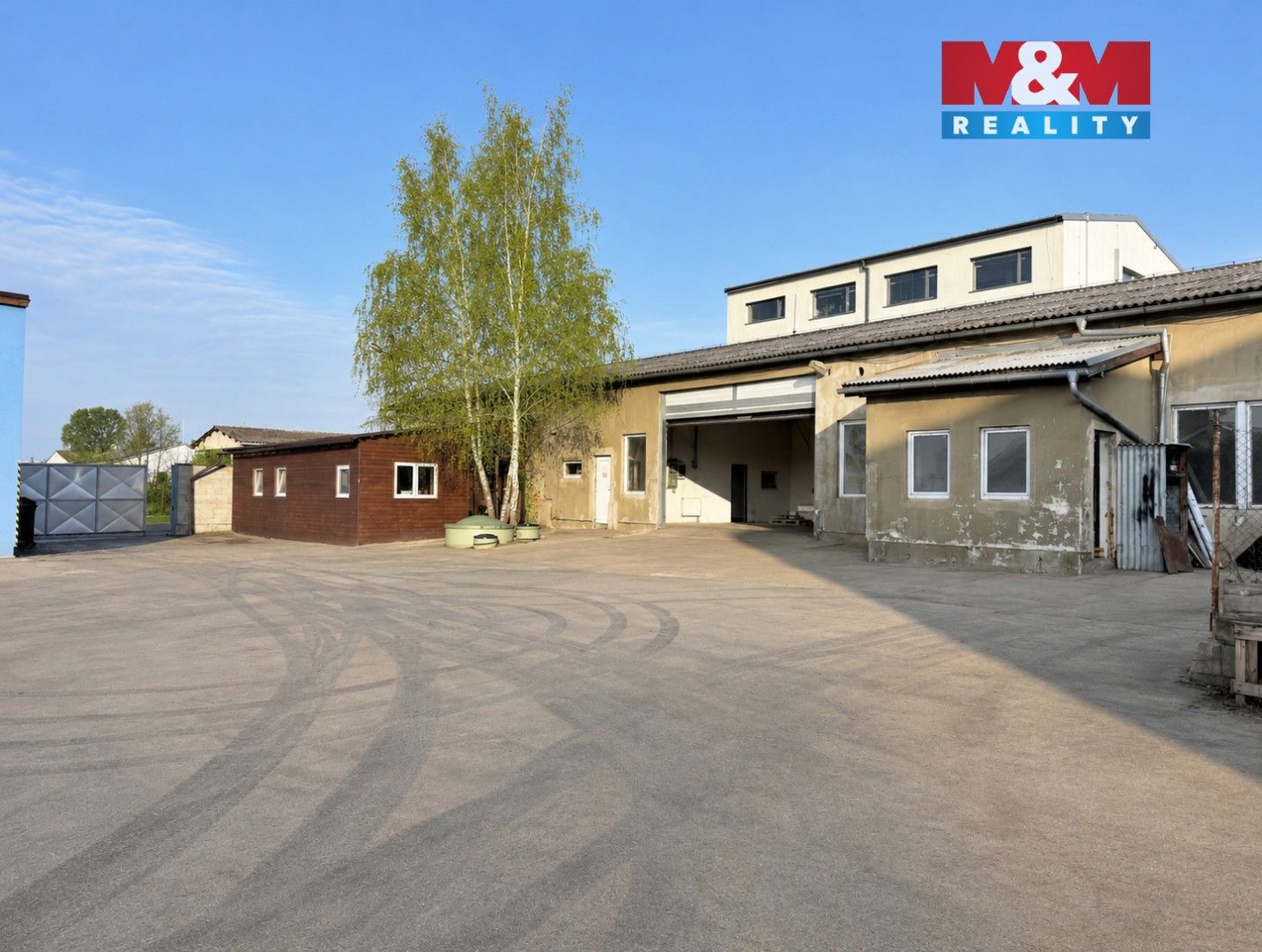 Prodej komerčního prostoru 317 m² - foto 2
