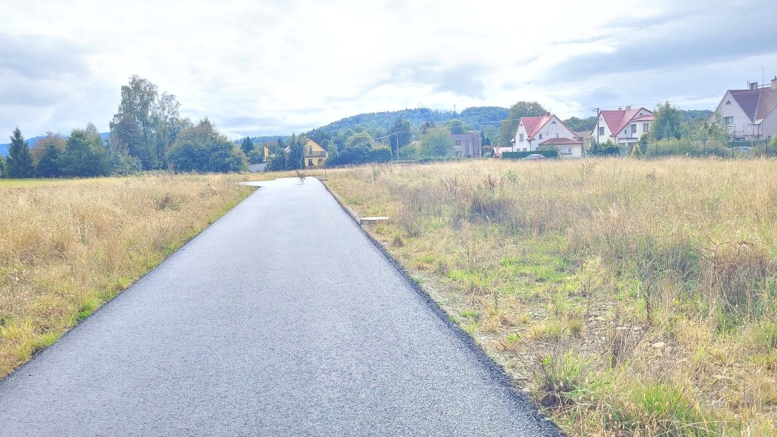 Prodej pozemku 850 m² - foto 4