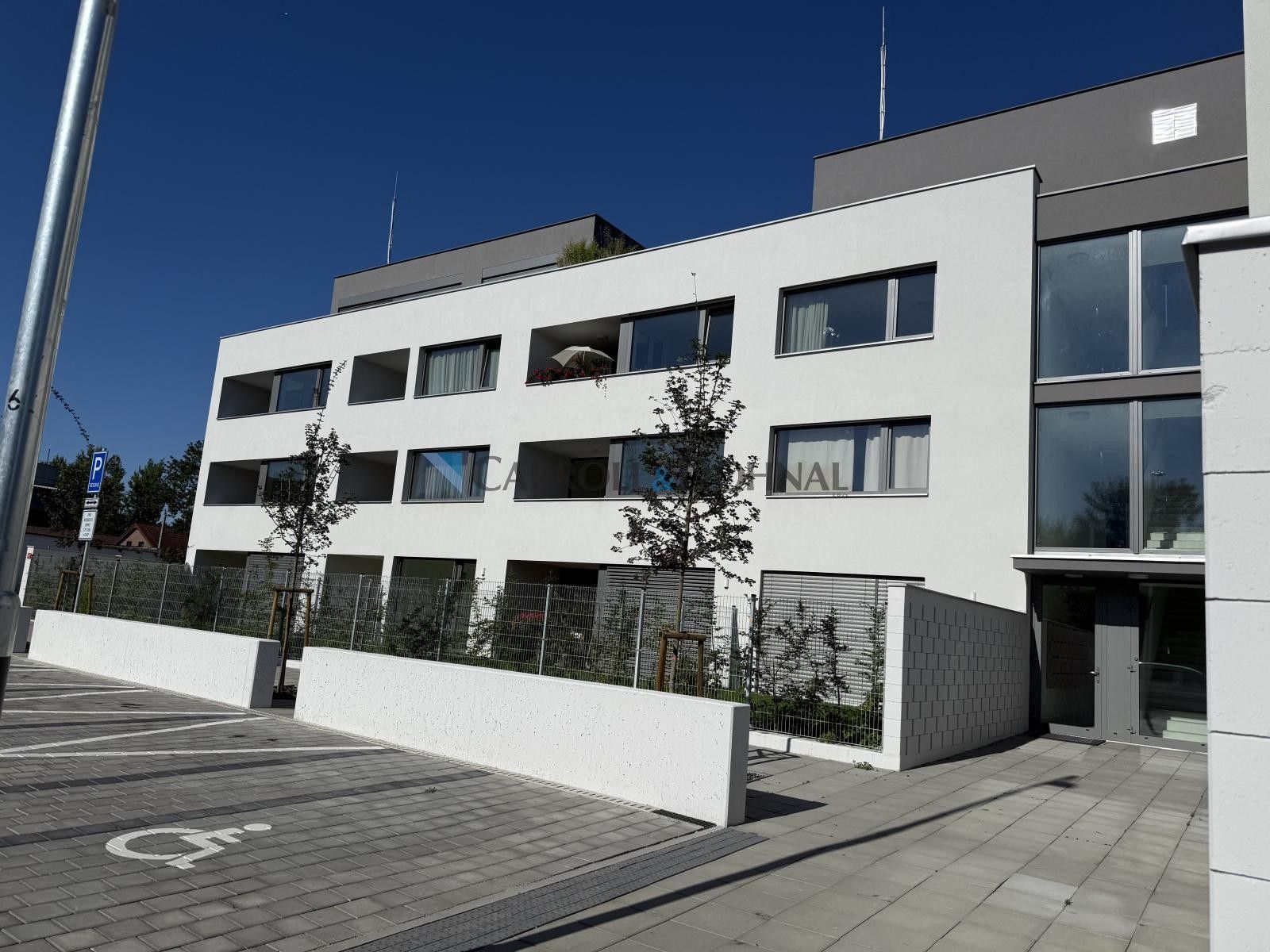 Prodej bytu 3+kk 78 m² - foto 1
