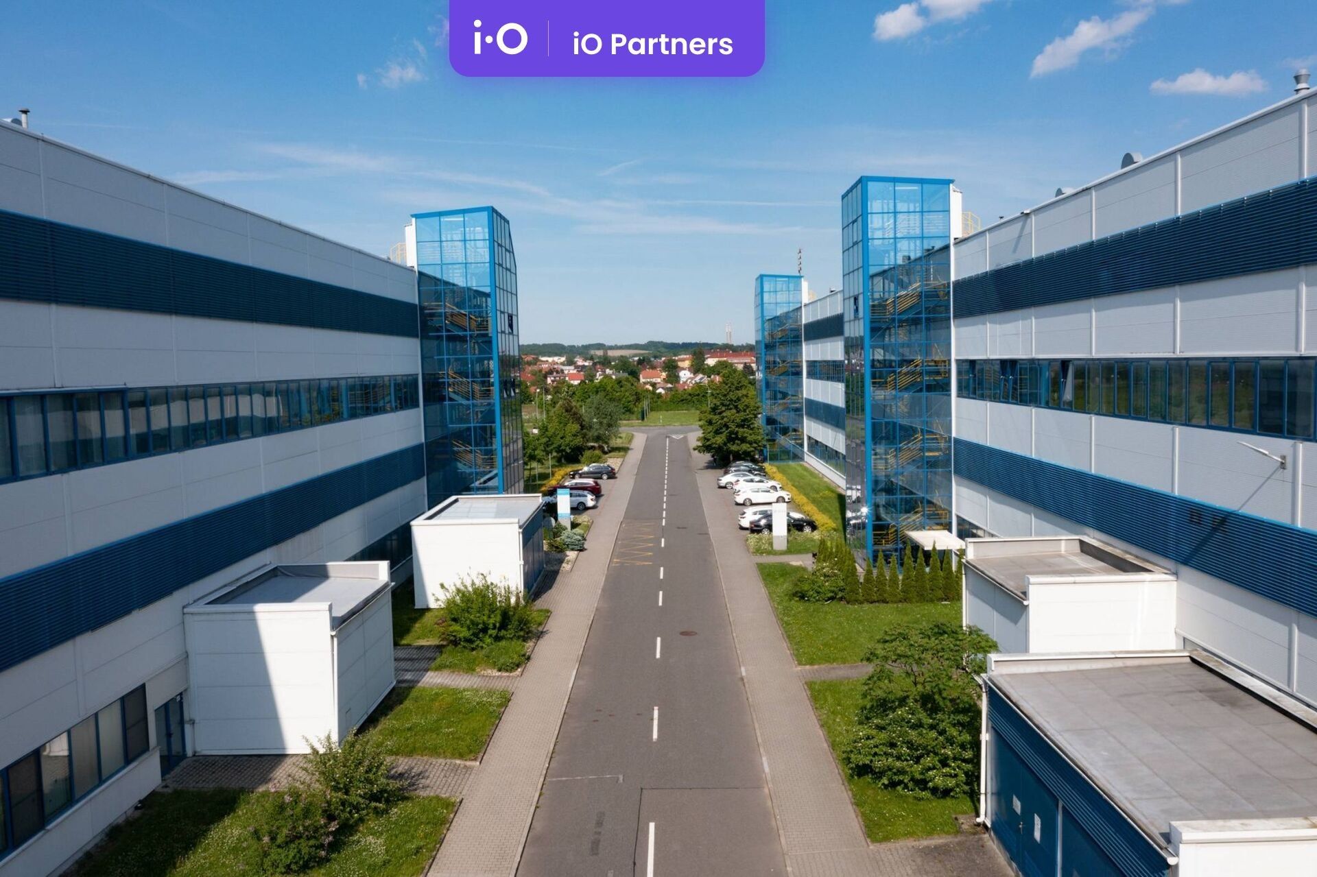 Pronájem komerčního prostoru 2293 m² - foto 1