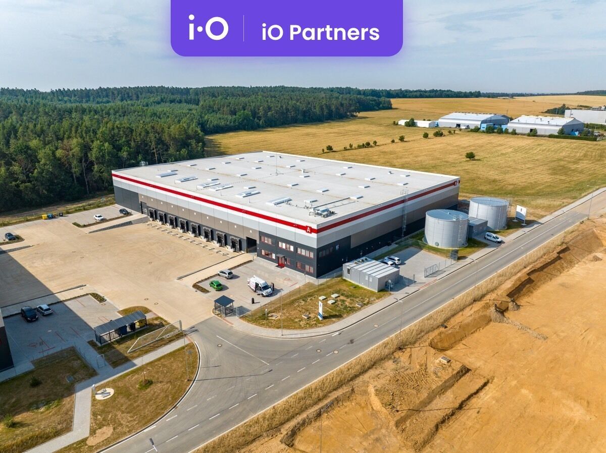 Pronájem komerčního prostoru 3500 m² - foto 2