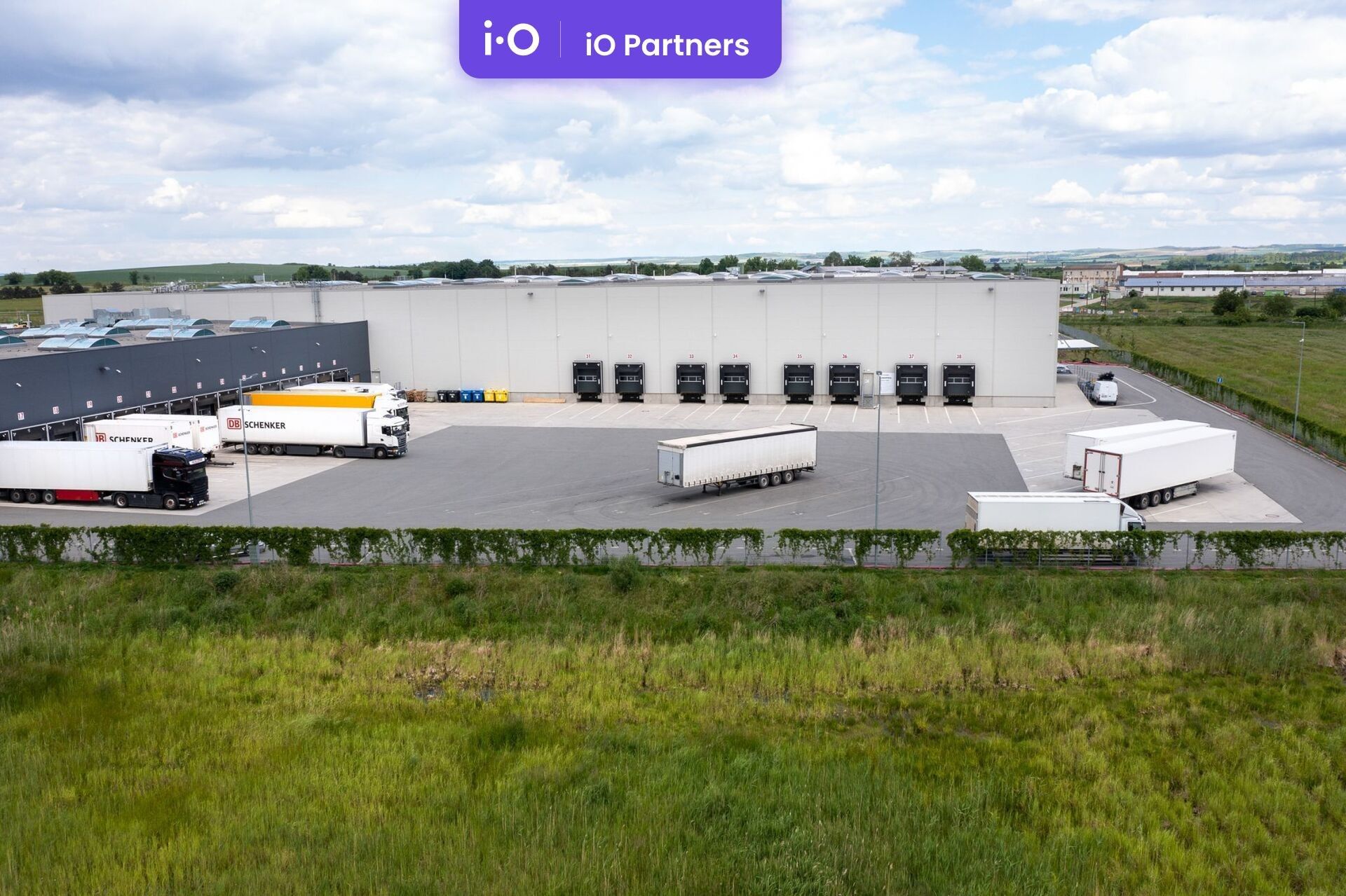 Pronájem komerčního prostoru 2920 m² - foto 3