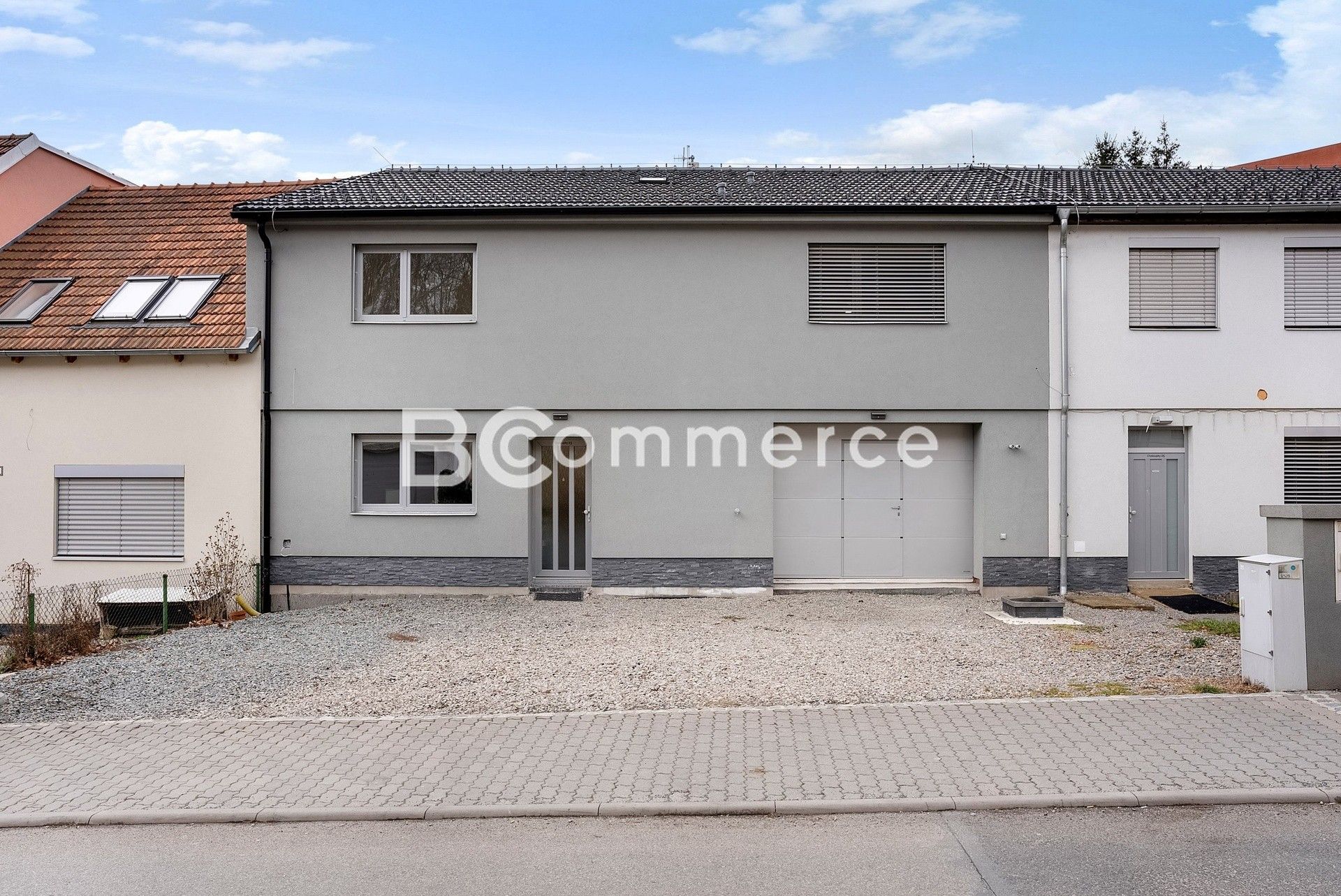 Prodej nemovitosti 240 m² - foto 3