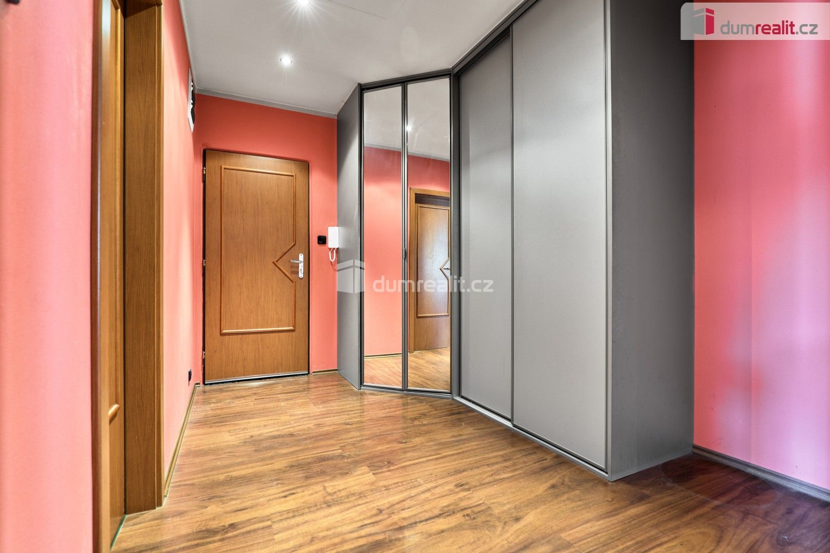 Prodej bytu 3+kk 67 m² - foto 1