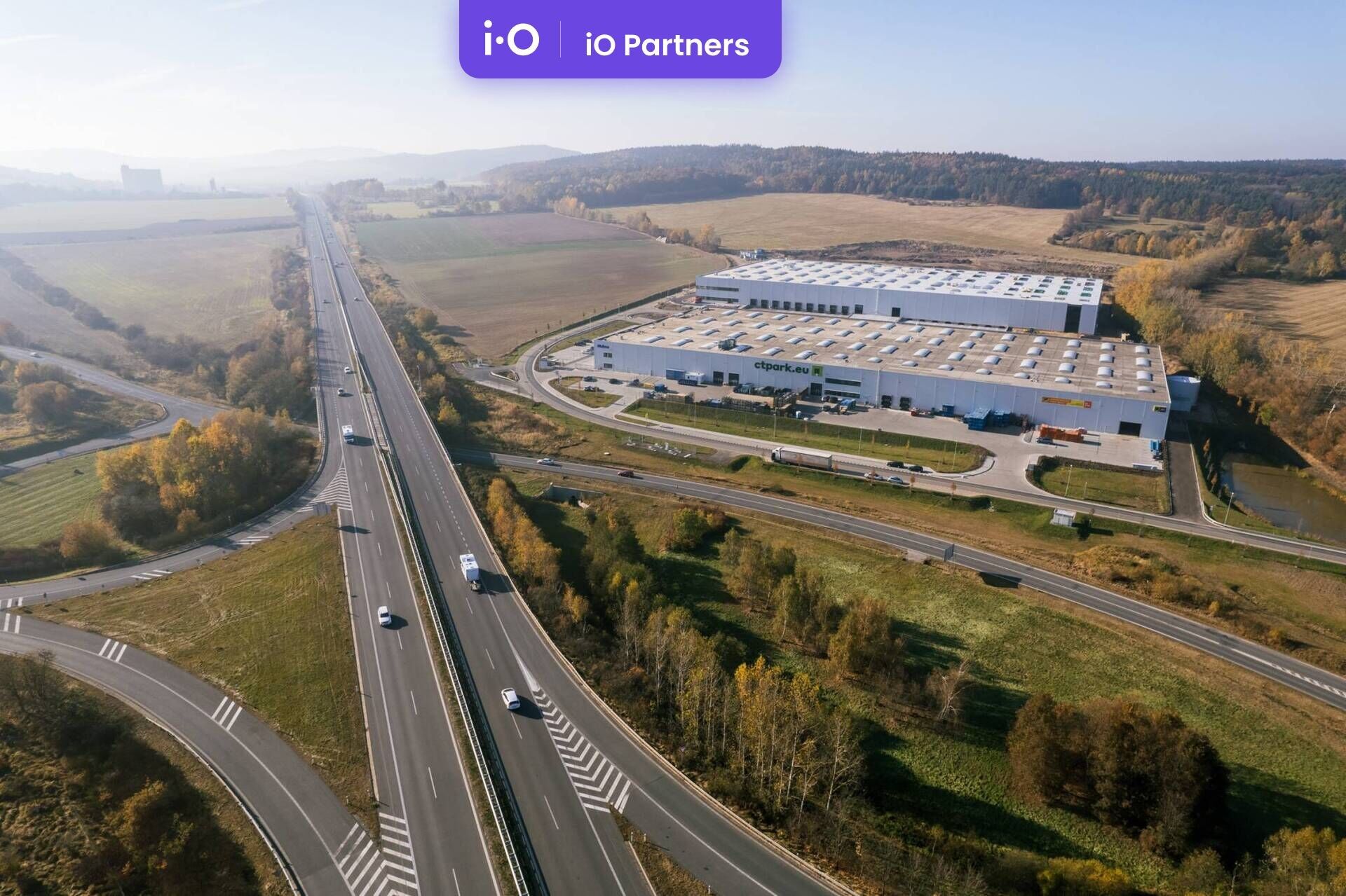 Pronájem komerčního prostoru 13992 m² - foto 4
