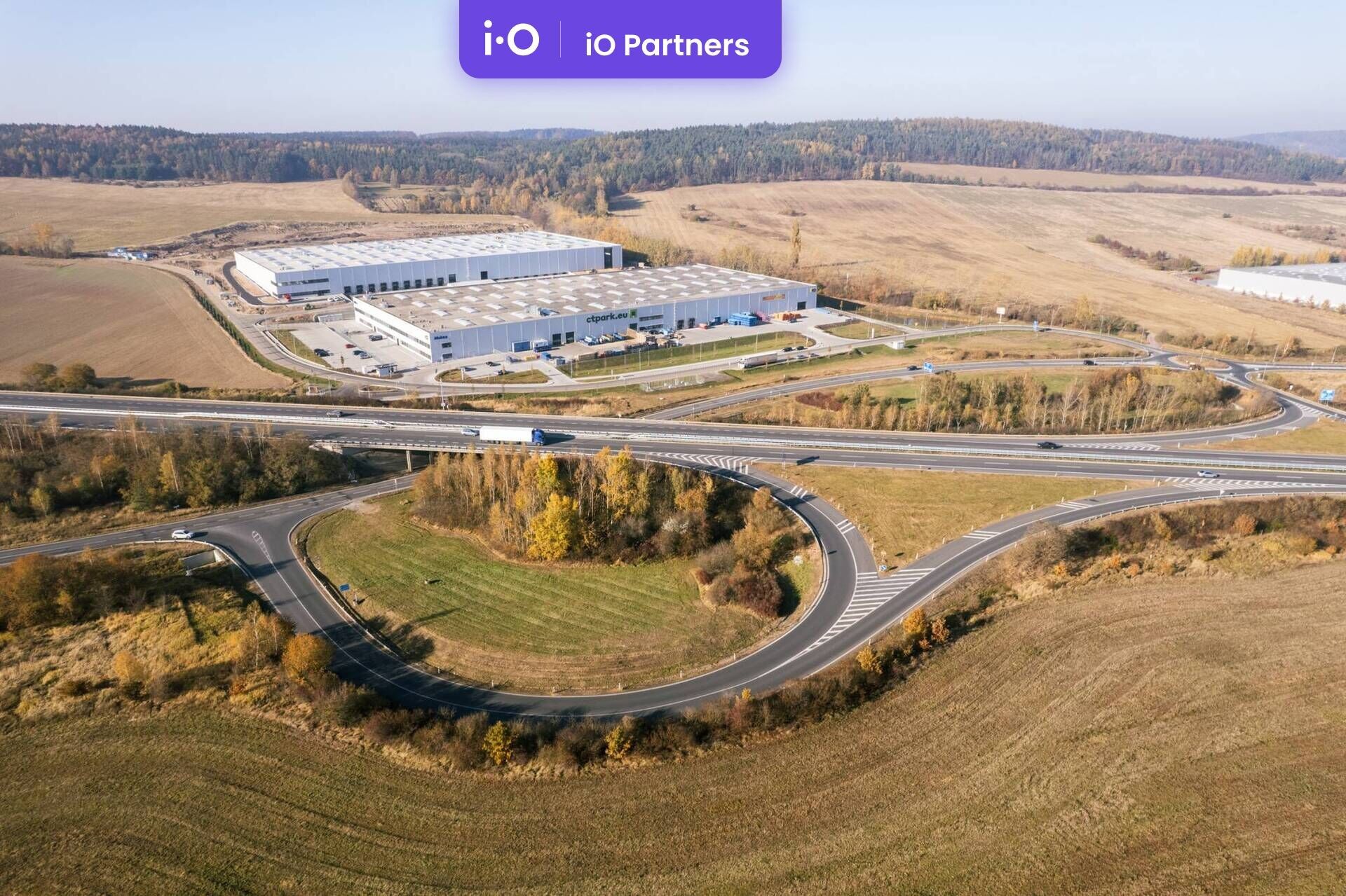 Pronájem komerčního prostoru 13992 m² - foto 3