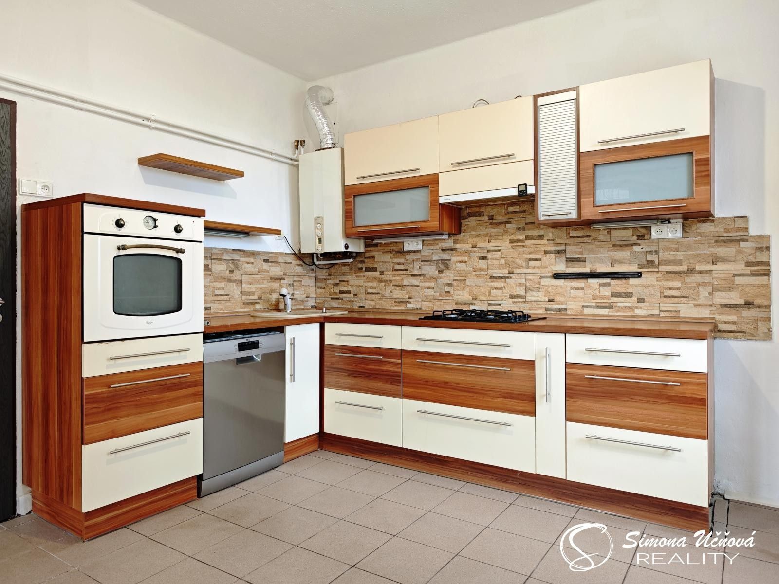 Prodej bytu 3+1 73 m² - foto 1