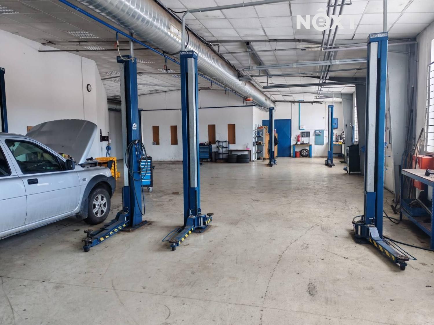 Pronájem komerčního prostoru 200 m² - foto 4