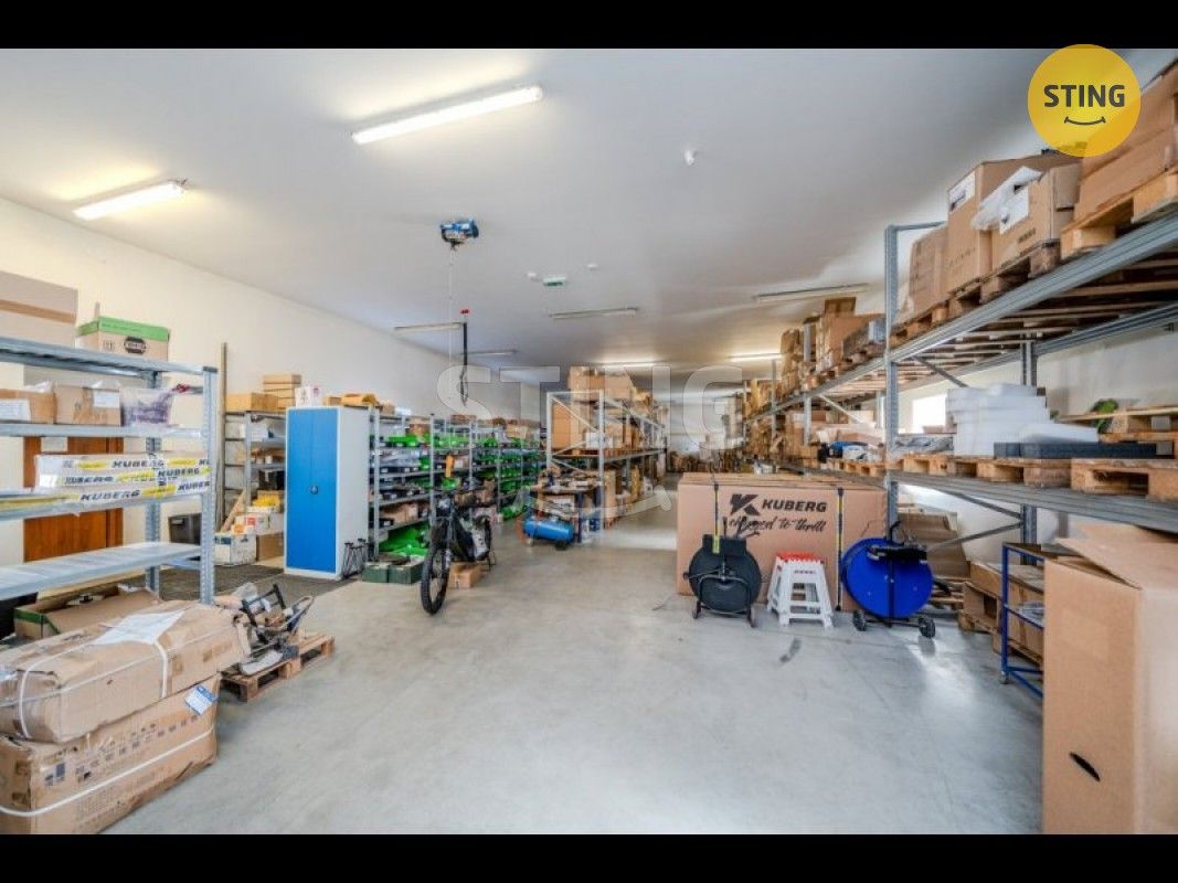 Pronájem komerčního prostoru 220 m² - foto 6
