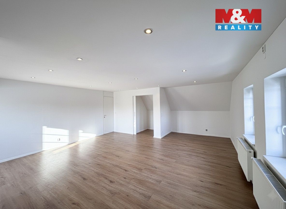 Pronájem bytu 1+kk 65 m² - foto 3