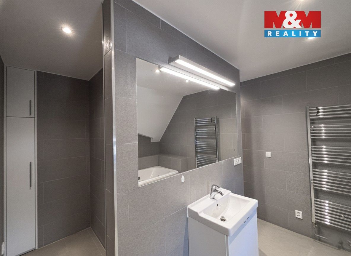 Pronájem bytu 1+kk 65 m² - foto 9