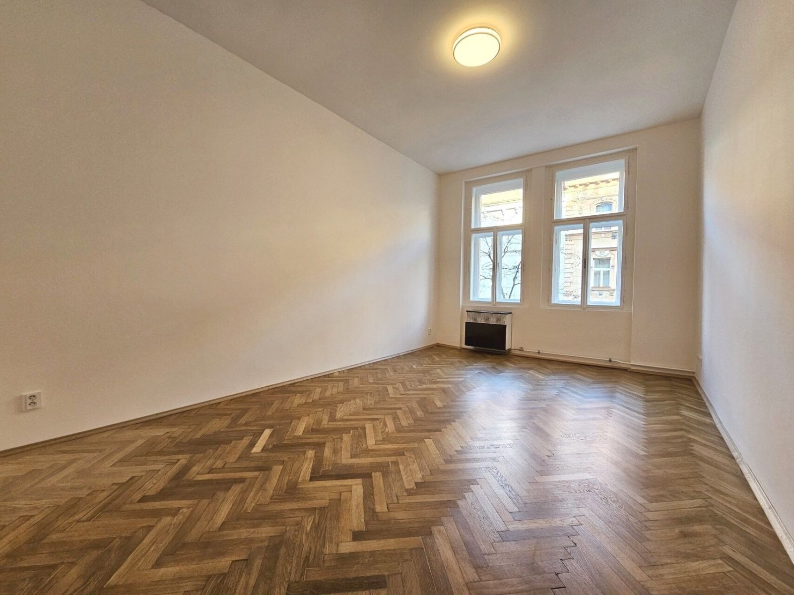 Pronájem bytu 3+1 86 m² - foto 5