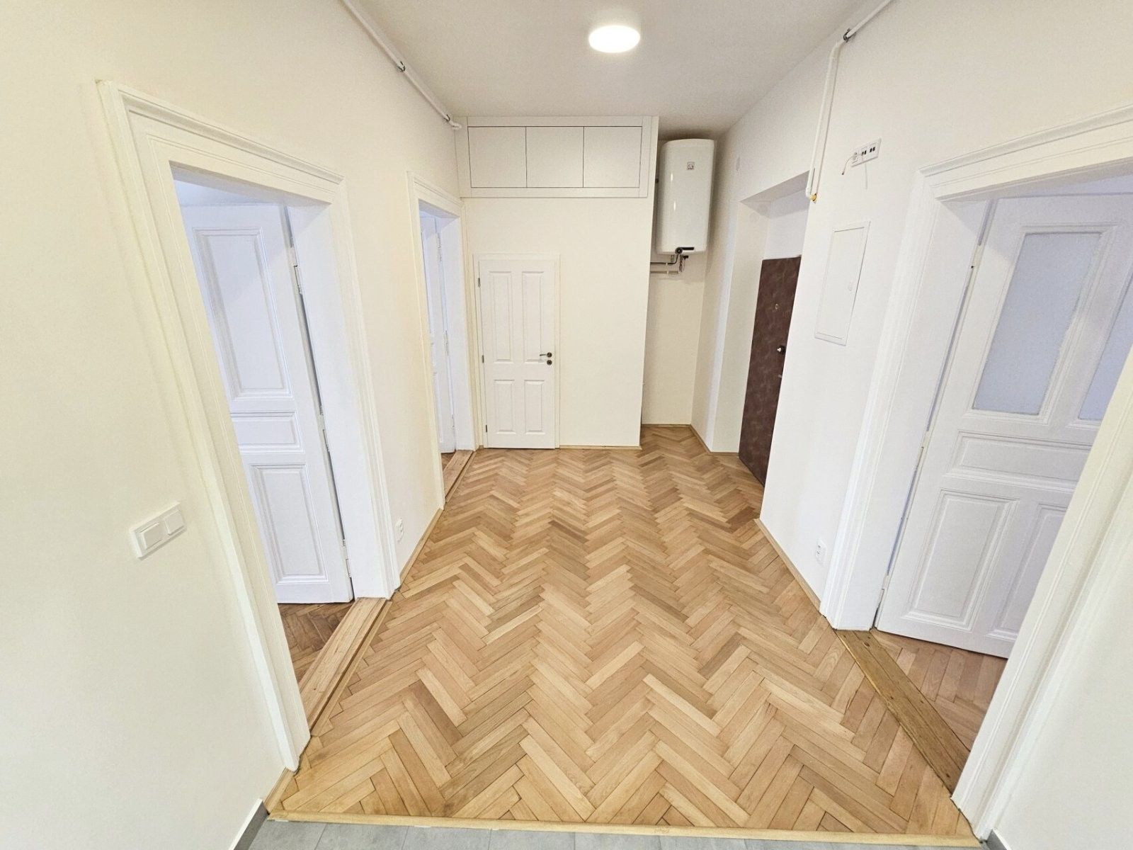 Pronájem bytu 3+1 86 m² - foto 10
