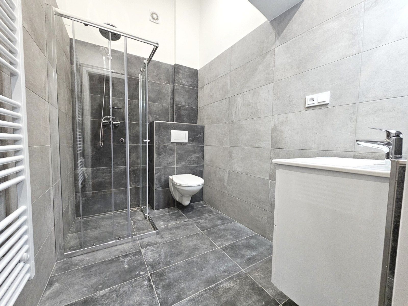 Pronájem bytu 3+1 86 m² - foto 13