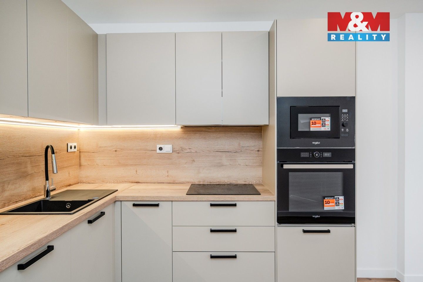 Prodej bytu 4+kk 76 m² - foto 3