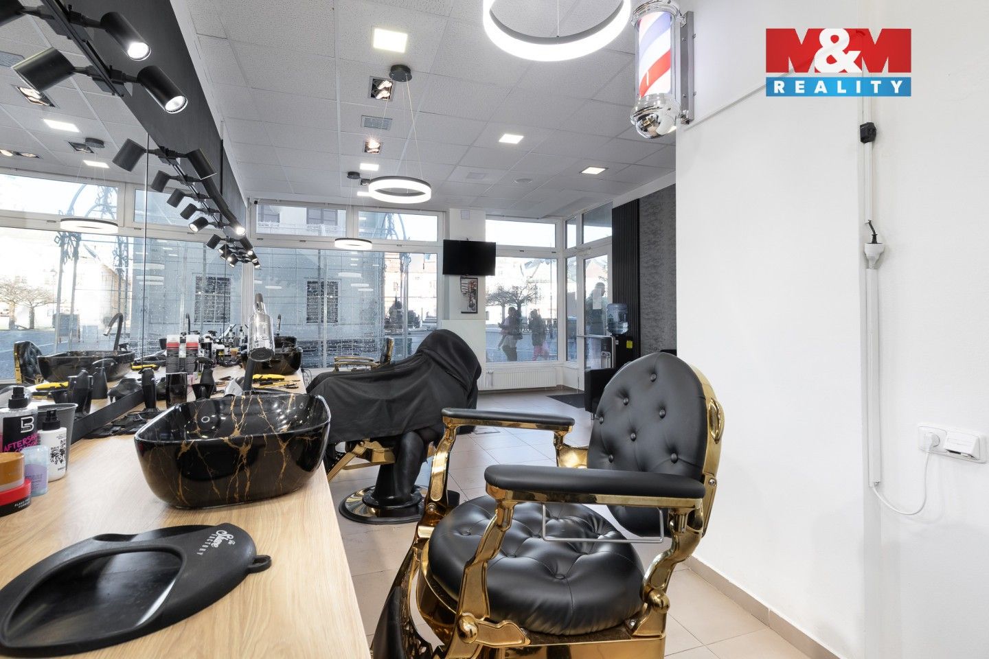 Prodej komerčního prostoru 720 m² - foto 6