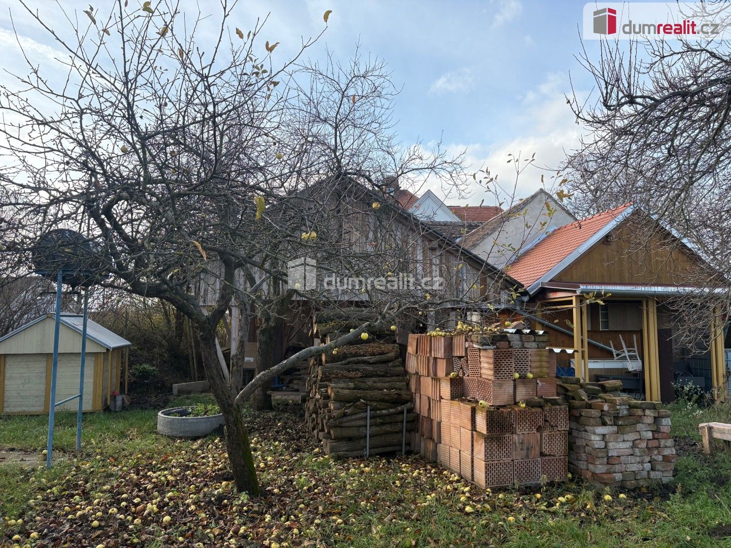 Prodej pozemku 904 m² - foto 2
