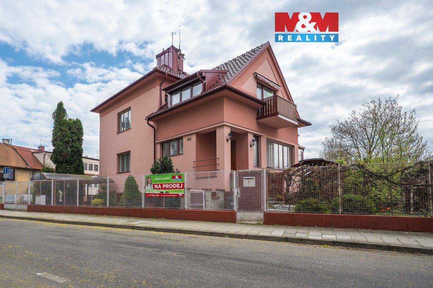 Prodej domu 300 m² - foto 1