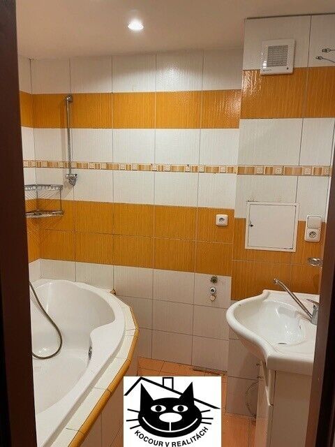 Prodej bytu 4+1 80 m² - foto 3