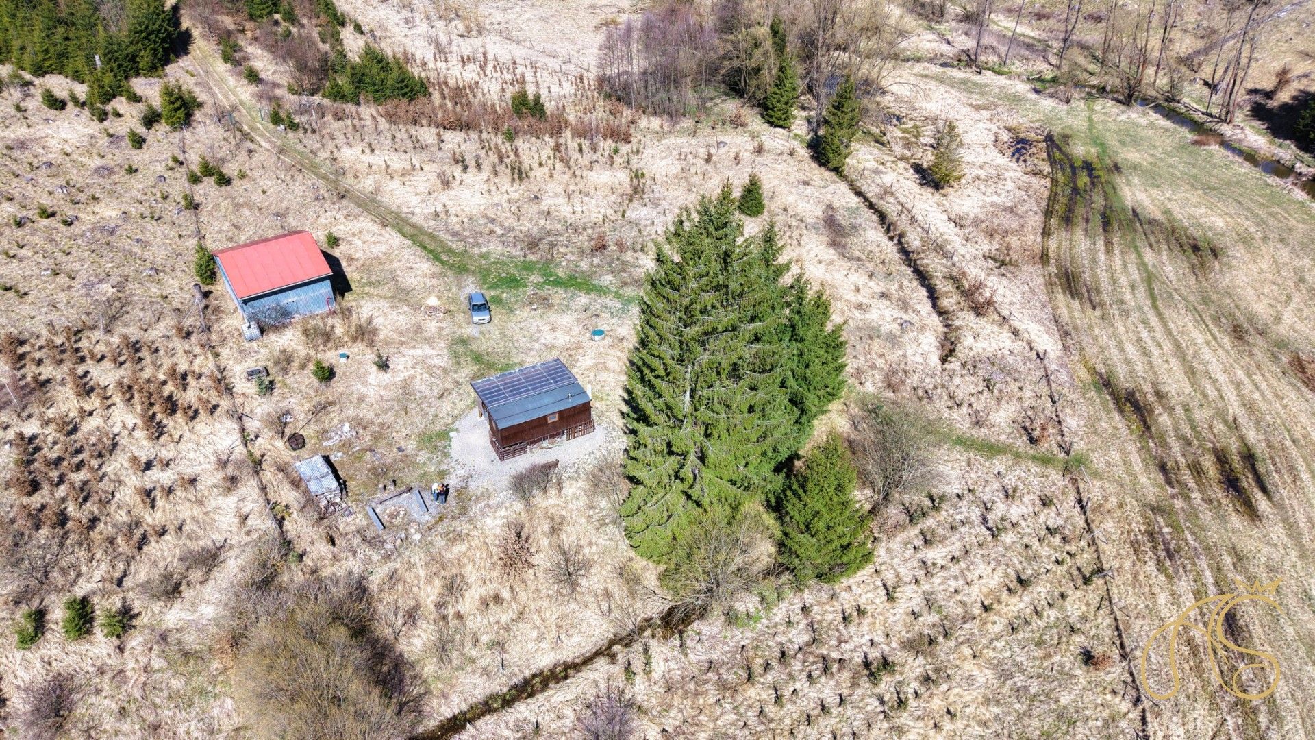 Prodej nemovitosti 12118 m² - foto 16