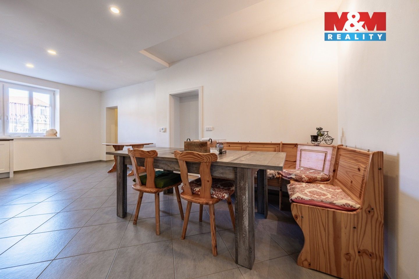 Prodej domu 225 m² - foto 2