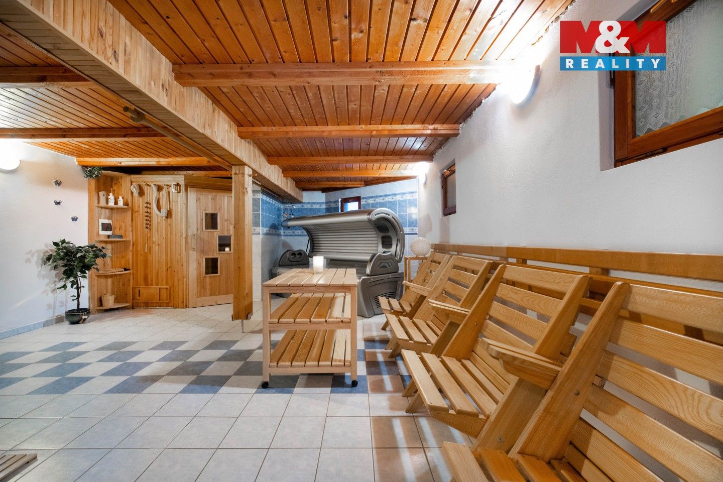 Prodej komerčního prostoru 1500 m² - foto 12