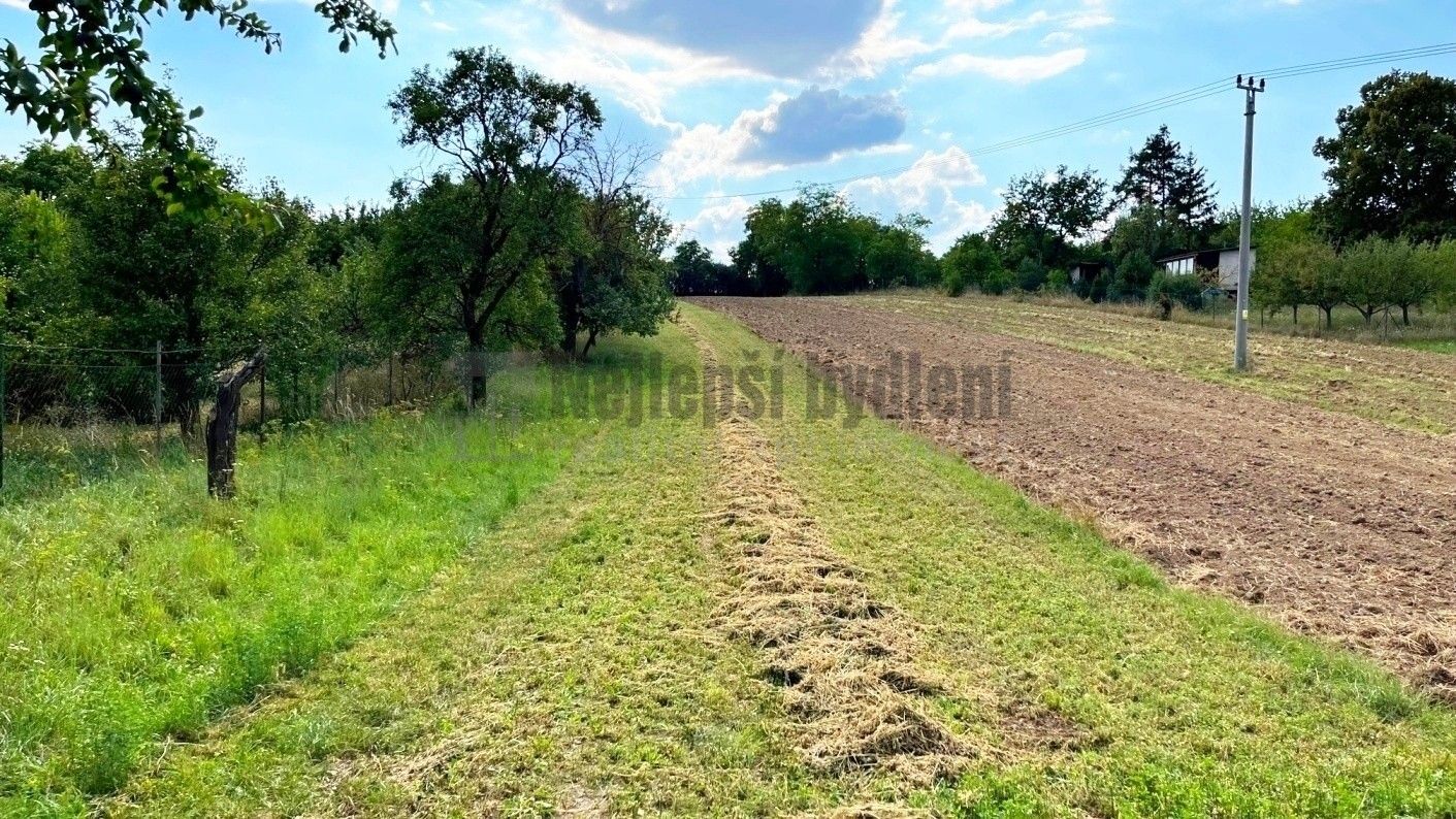 Prodej pozemku 914 m² - foto 3