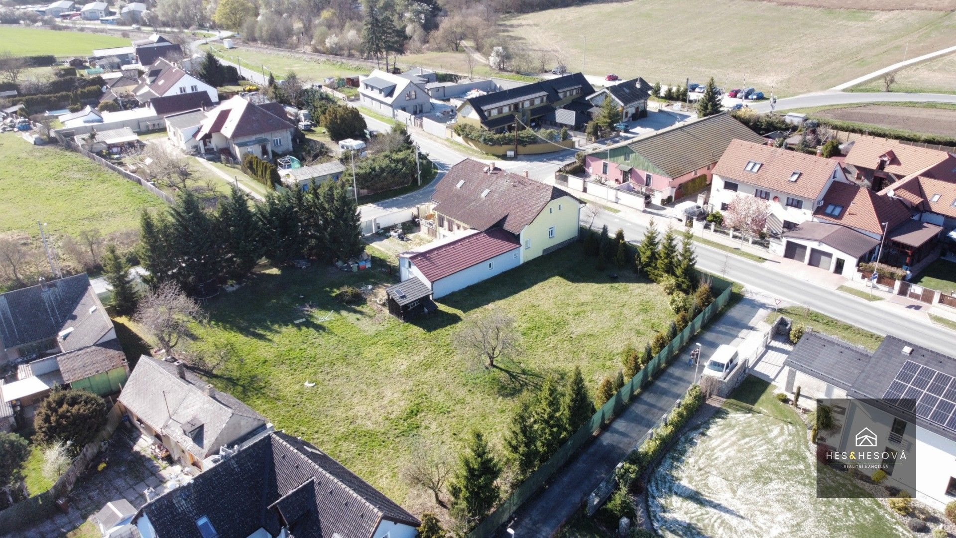 Prodej pozemku 1300 m² - foto 7