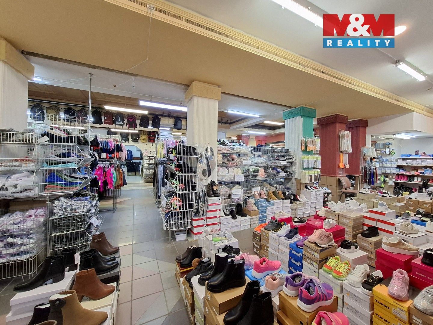 Pronájem komerčního prostoru 600 m² - foto 3