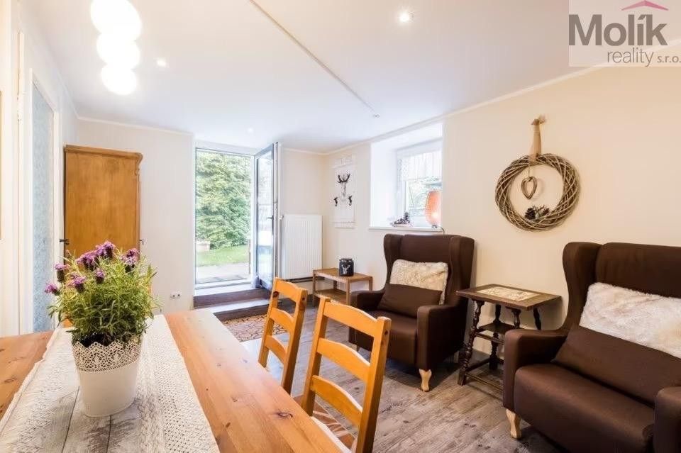 Prodej nemovitosti 320 m² - foto 3