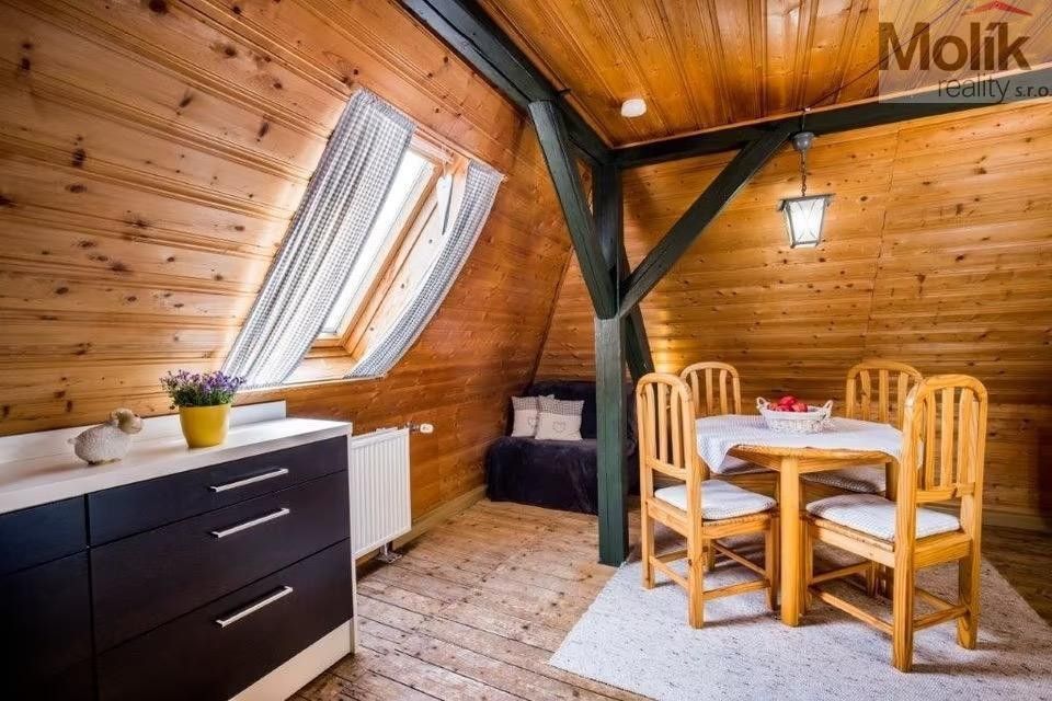Prodej nemovitosti 320 m² - foto 7