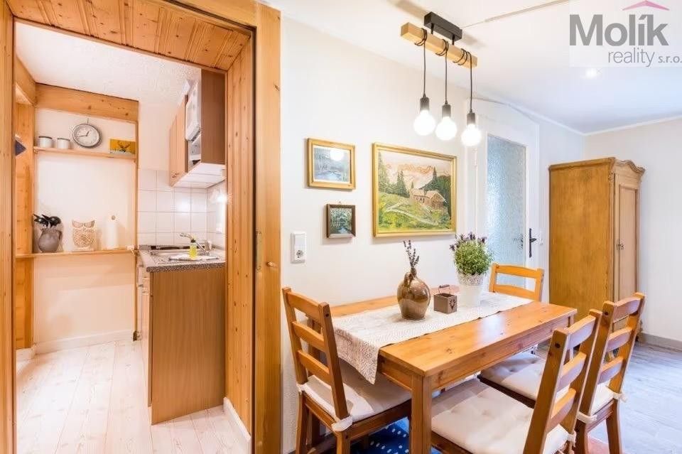 Prodej nemovitosti 320 m² - foto 11