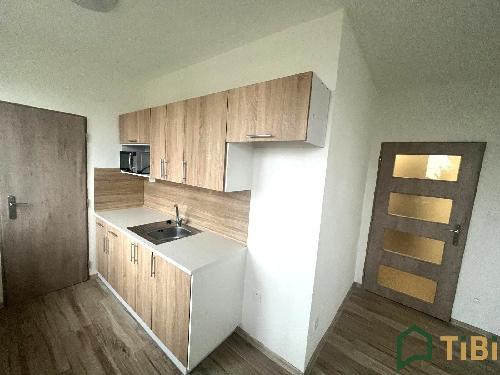 Pronájem bytu 1+1 35 m² - foto 2