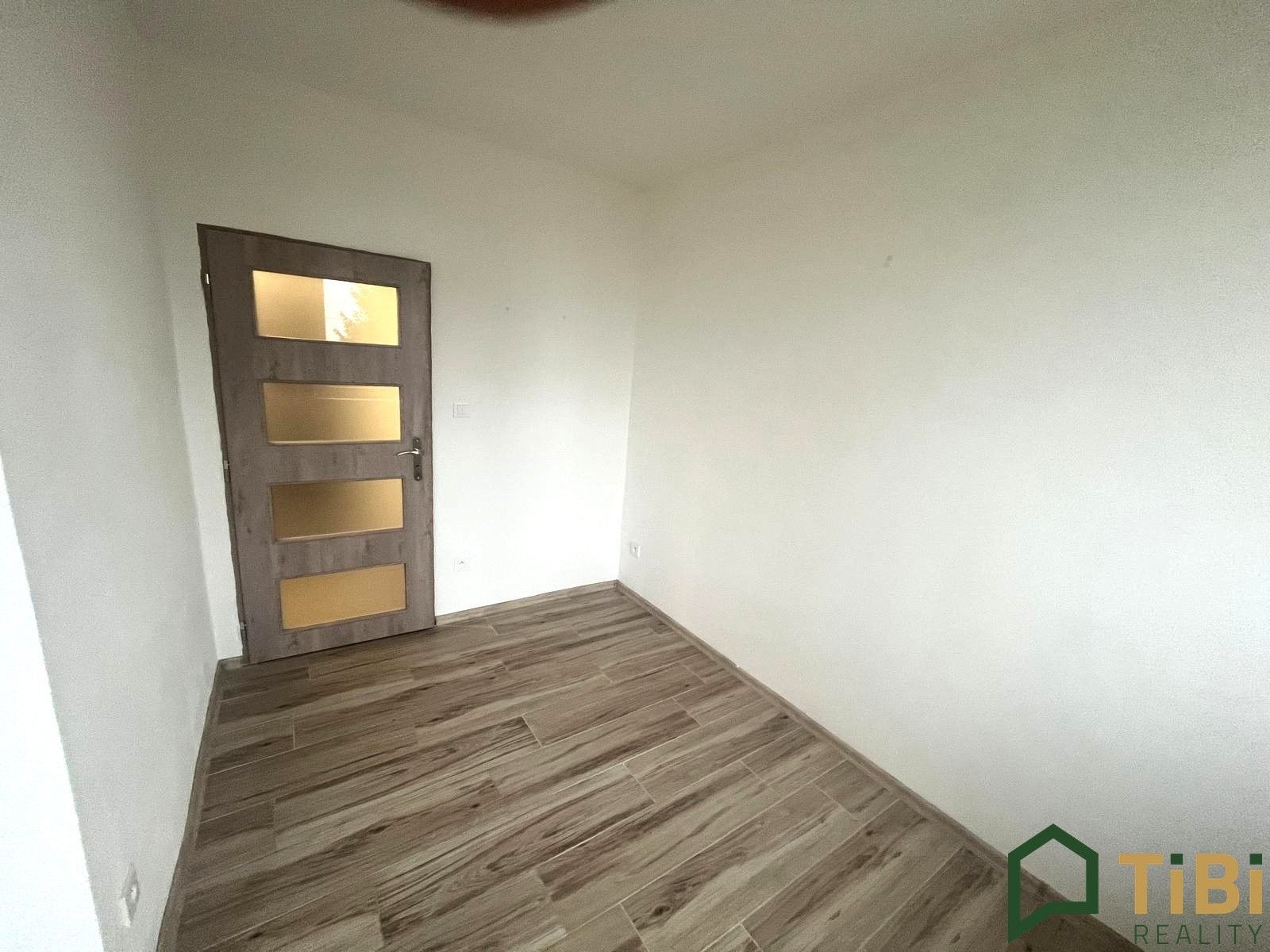 Pronájem bytu 1+1 35 m² - foto 3