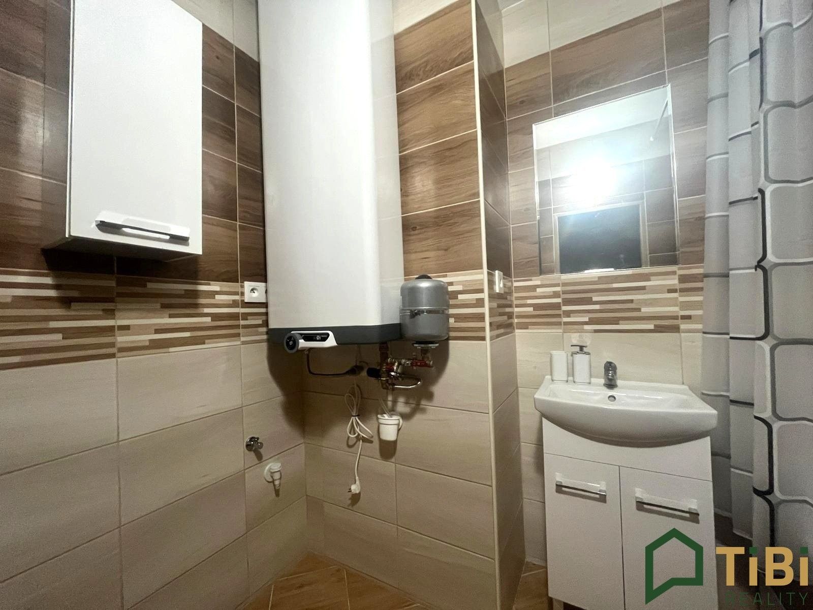 Pronájem bytu 1+1 35 m² - foto 5