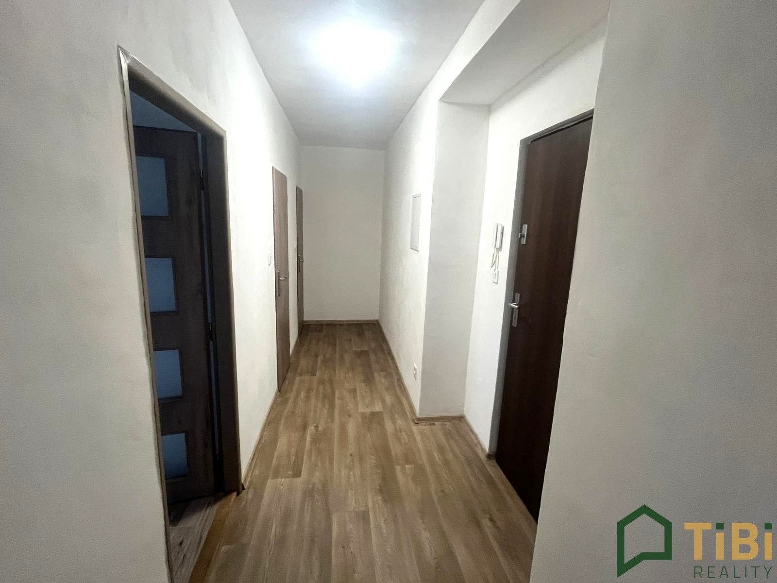 Pronájem bytu 1+1 35 m² - foto 6