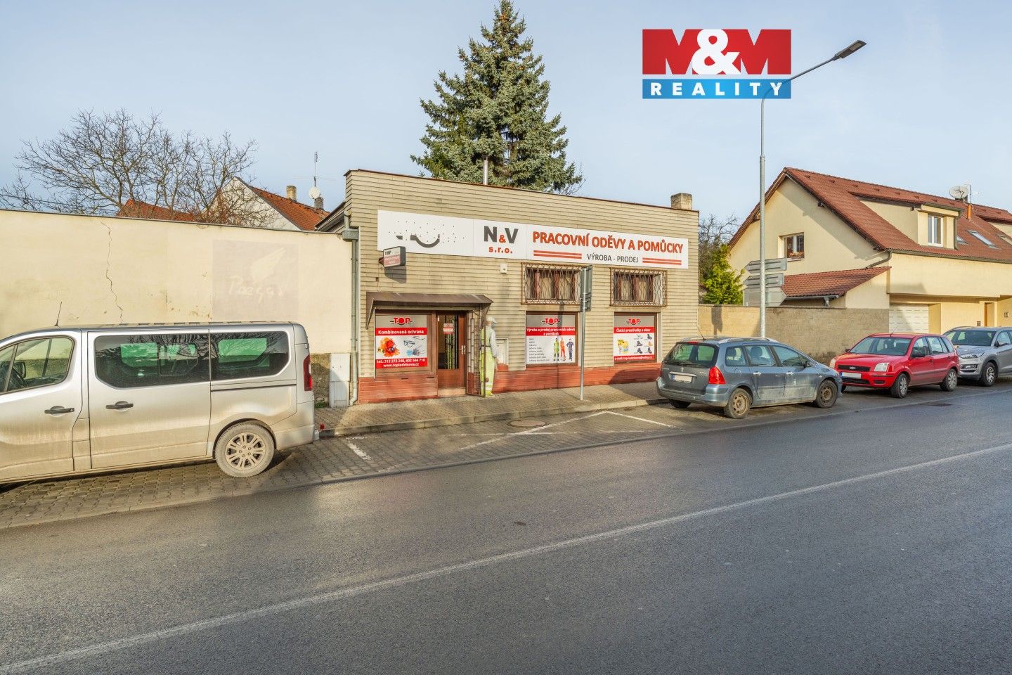 Prodej komerčního prostoru 87 m² - foto 1