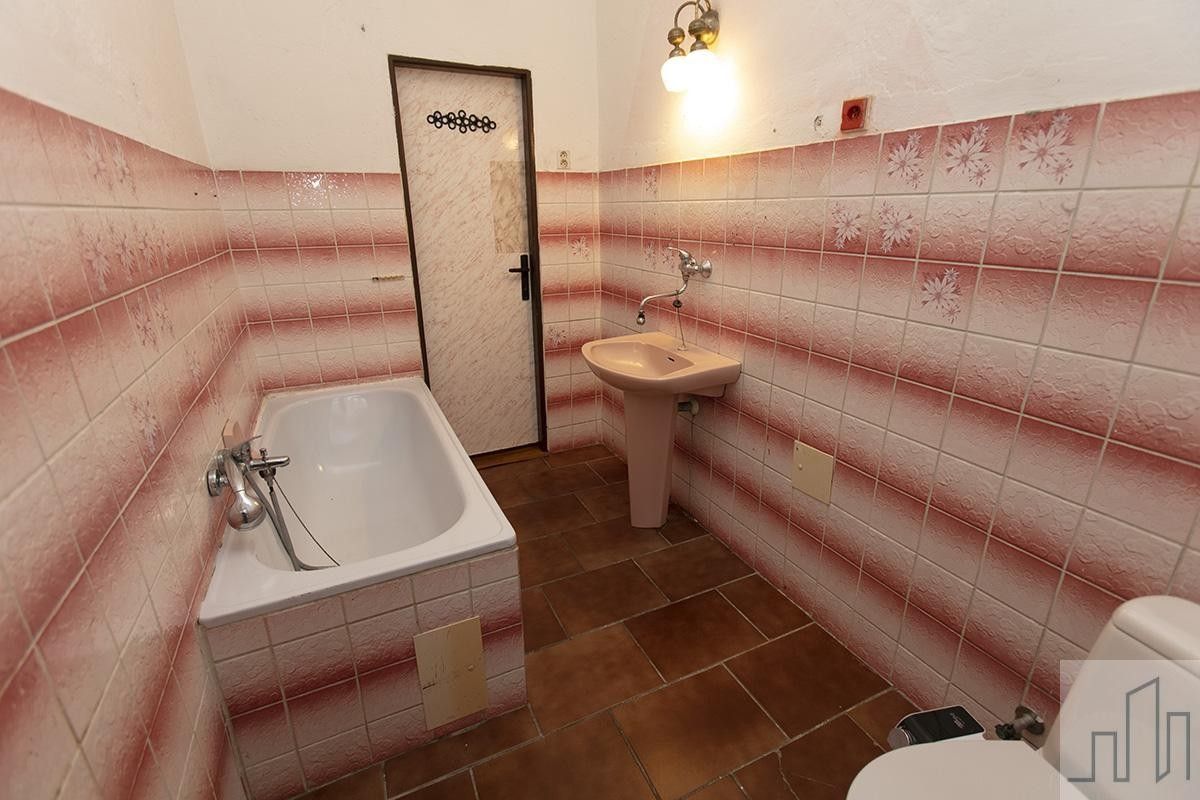 Prodej nemovitosti 250 m² - foto 20