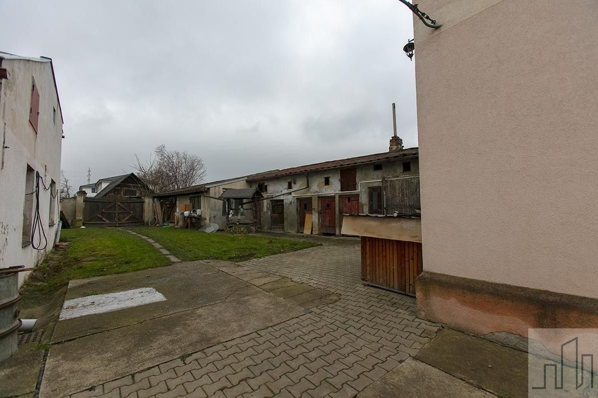 Prodej nemovitosti 250 m² - foto 28