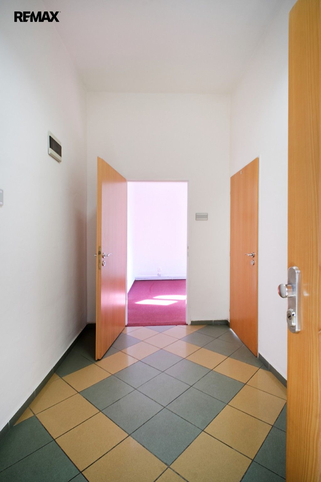 Pronájem komerčního prostoru 20 m² - foto 8